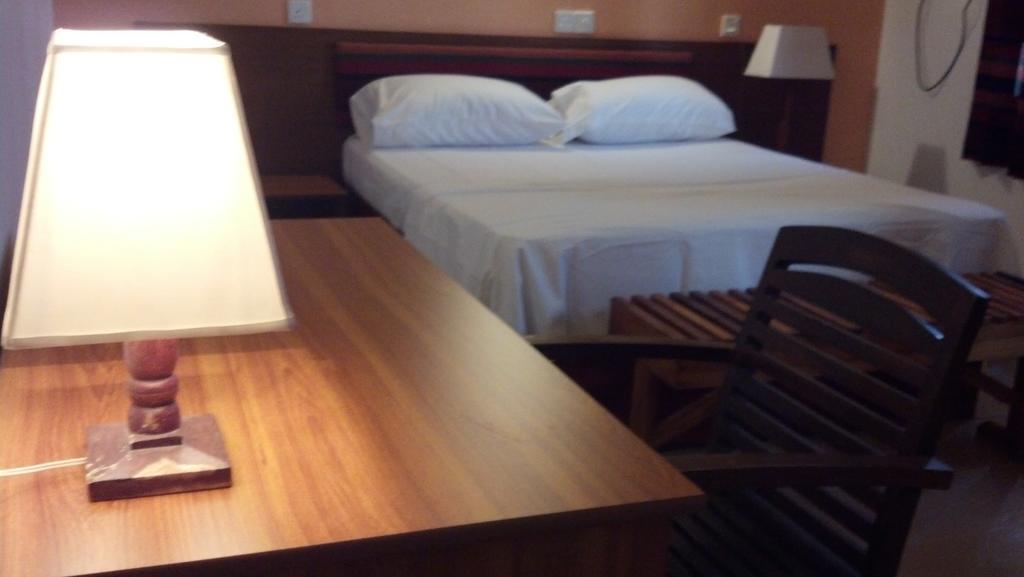 The Rock House Apartment คาตุนายากา ภายนอก รูปภาพ