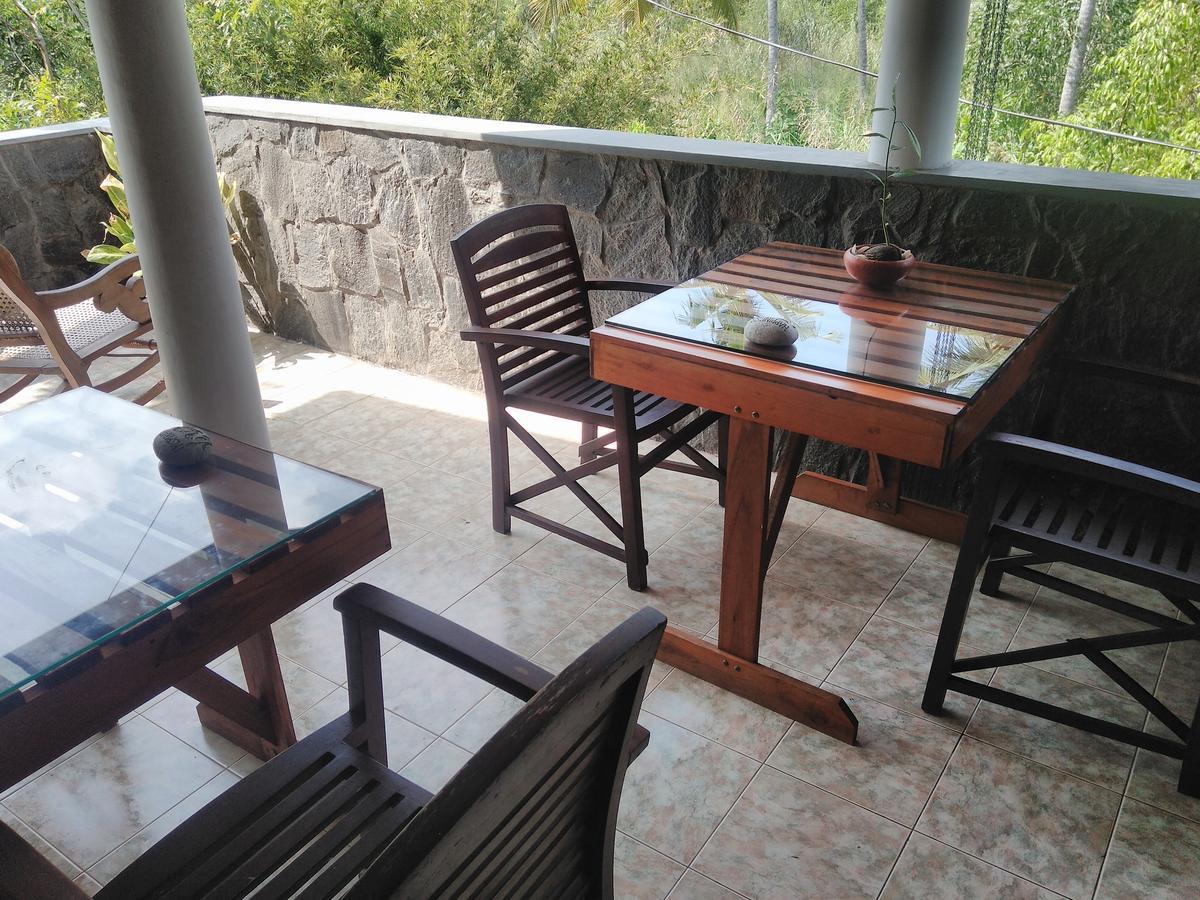 The Rock House Apartment คาตุนายากา ภายนอก รูปภาพ