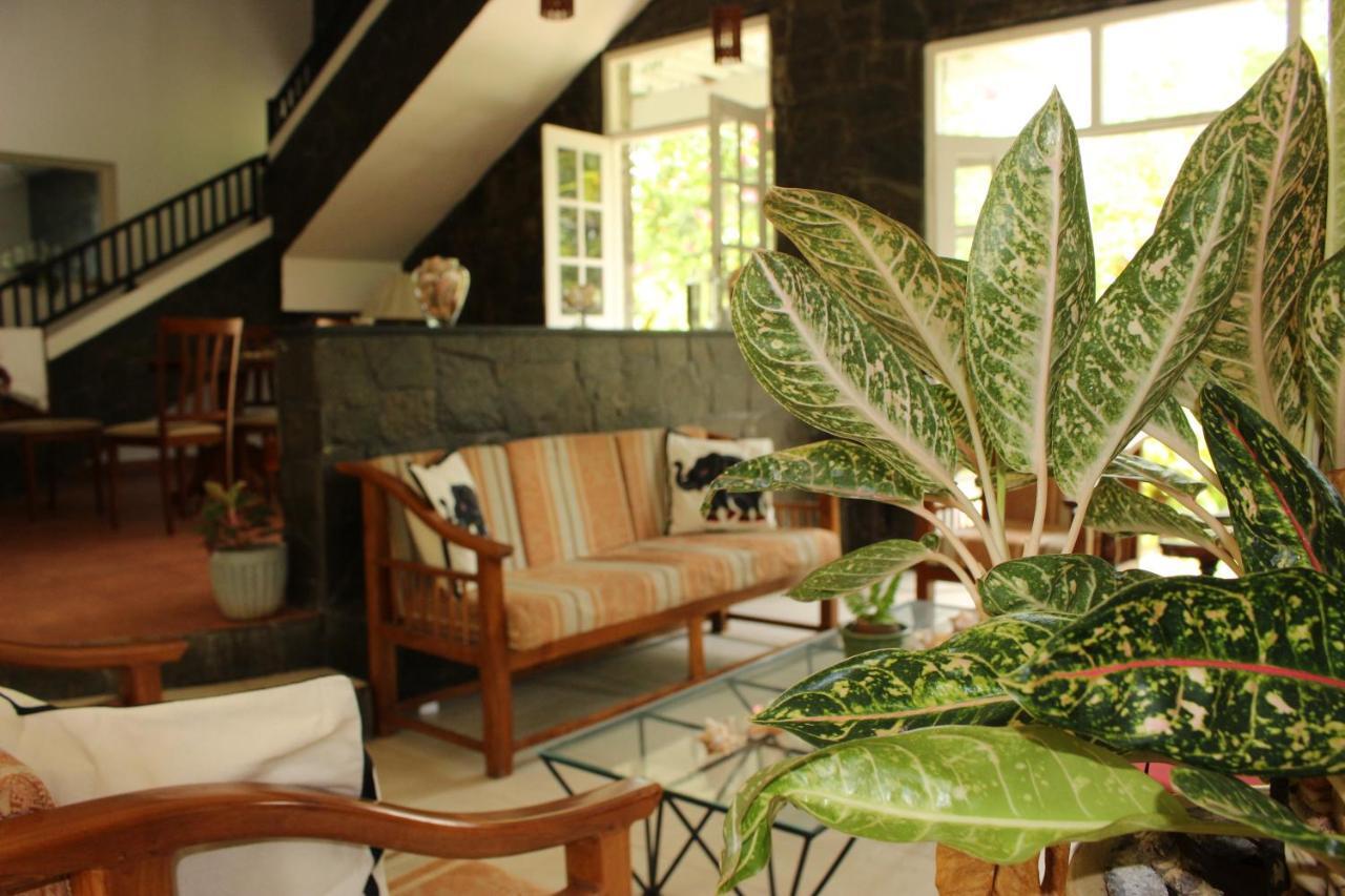 The Rock House Apartment คาตุนายากา ภายนอก รูปภาพ